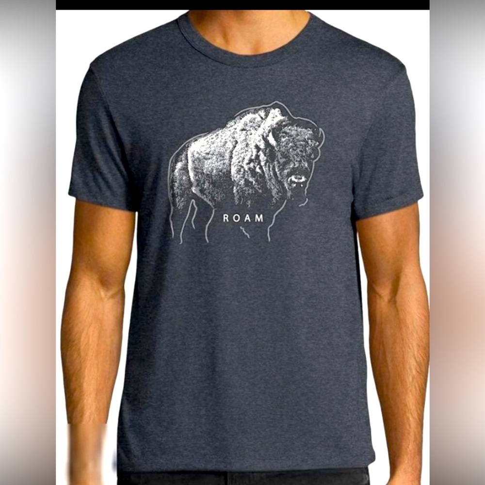 New Hanes Bison Mens t Shirt size small “ Roam” graphic tee gray cotton buffalo